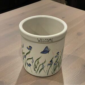 ❌Handpainted by Judy Bohret “Welcome” Floral & Butterfly Print Ceramic Vase